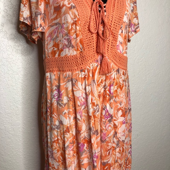 Torrid coral orange white pink floral lace up crinkle maxi dress size 1 or 1X - Picture 5 of 16